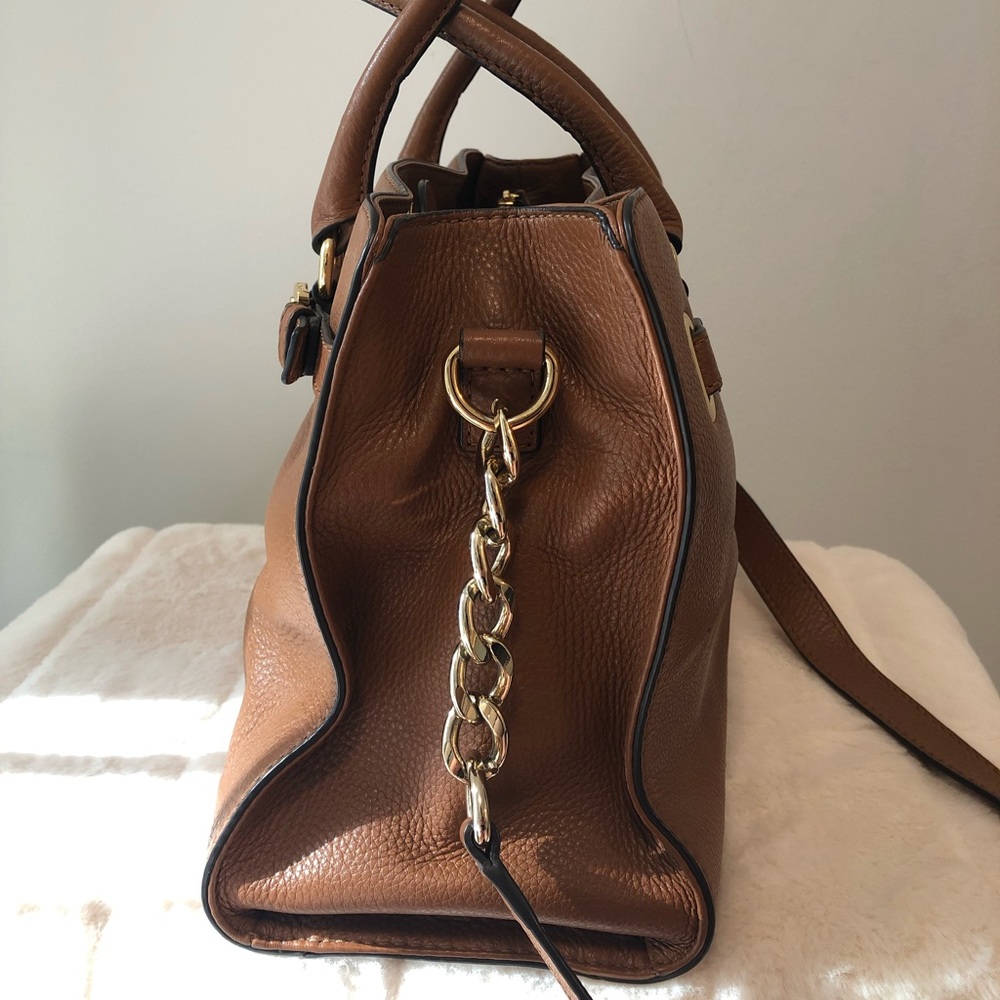 Michael Kors Hamilton Tote - Picture 6 of 9